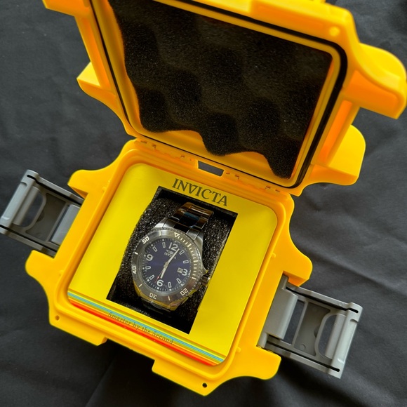 ✨ Invicta Pro Diver 14316 | 45mm Quartz | NWT ✨ - Picture 4 of 7